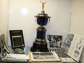 Cabinet 75
